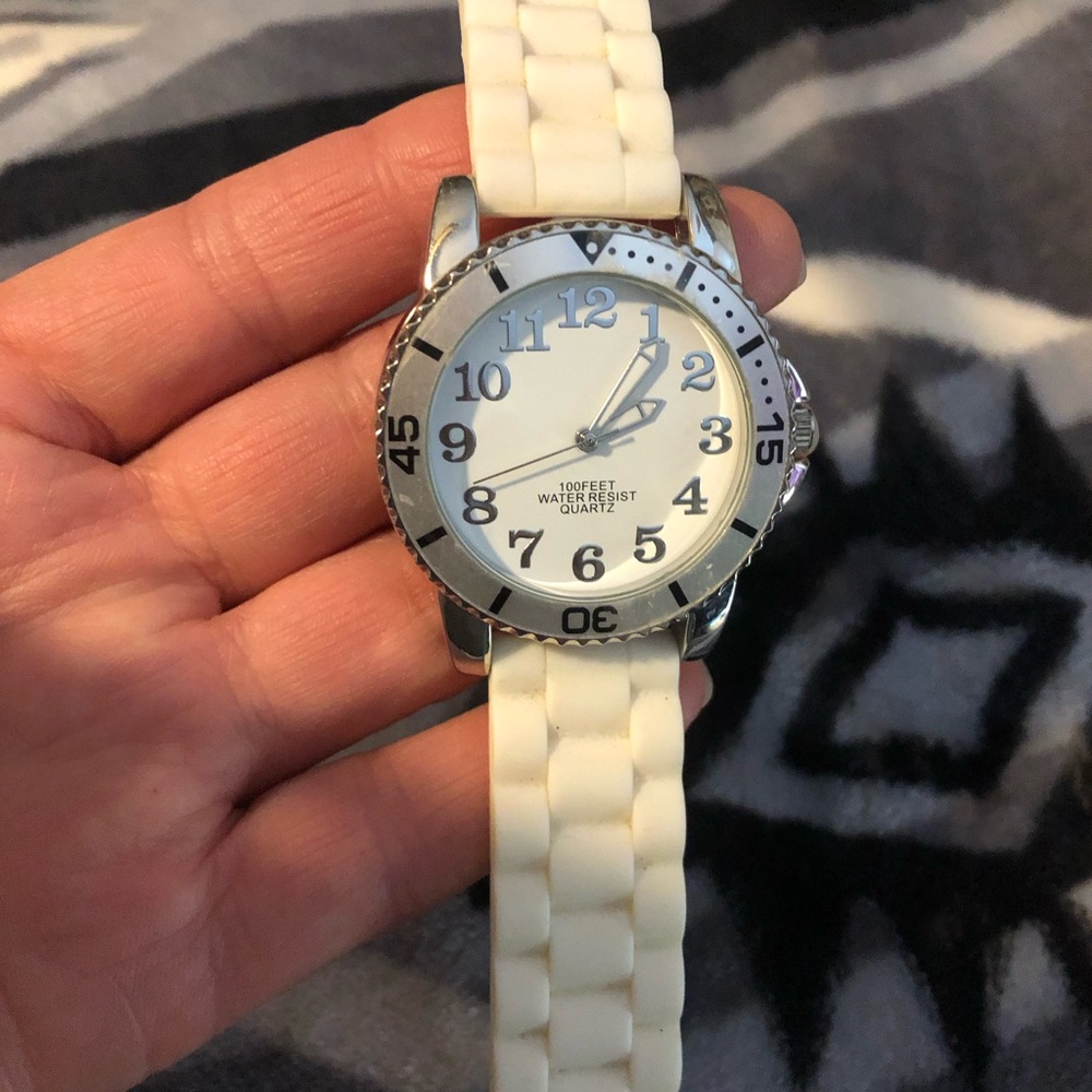 White Silicone Strap Watch
